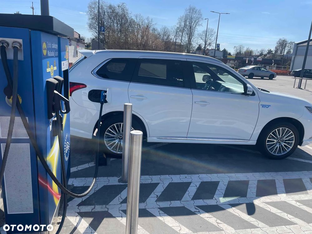 Mitsubishi Outlander - 36