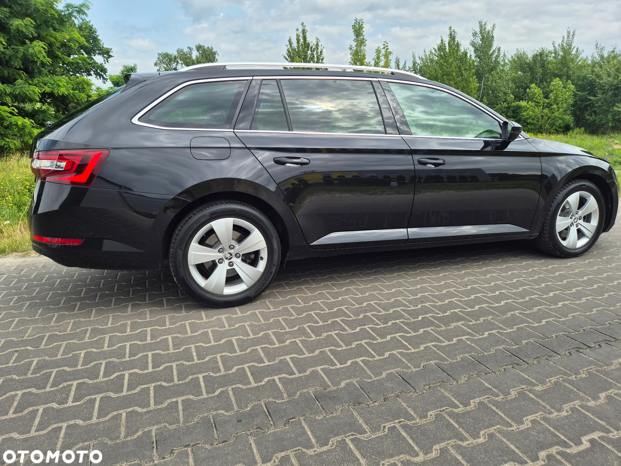 Skoda Superb 2.0 TDI SCR Style DSG - 12