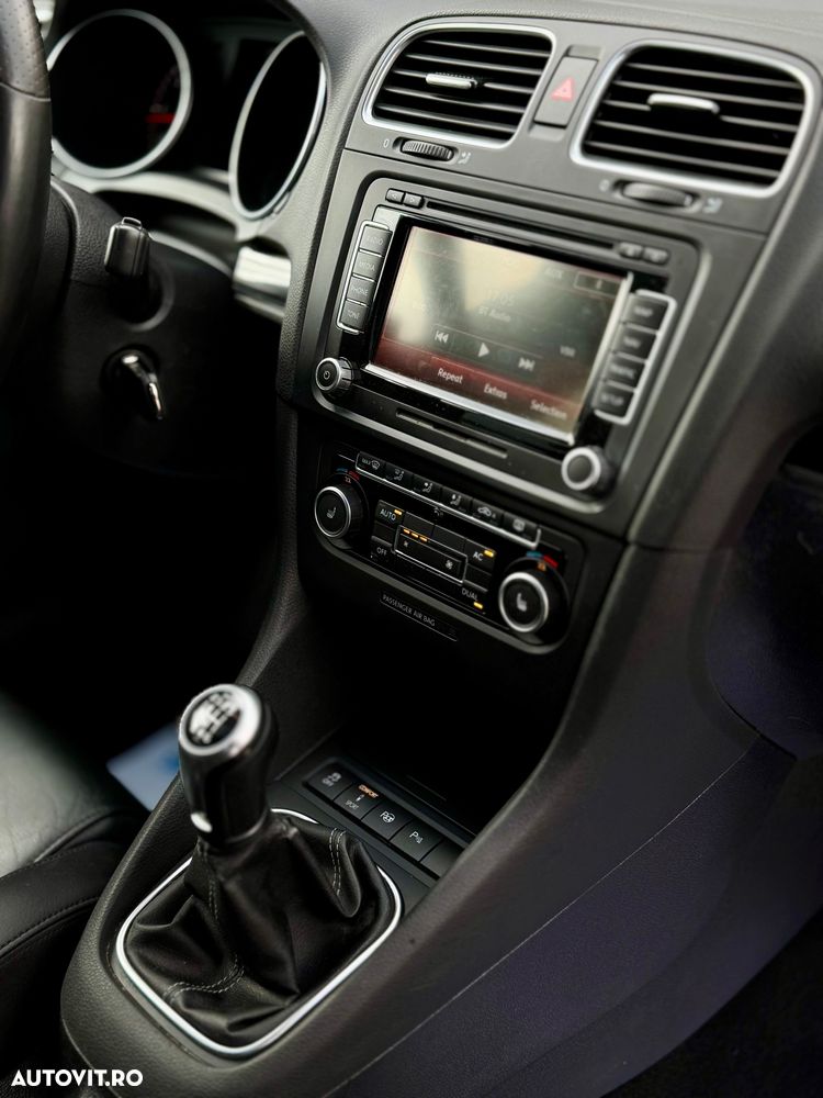 Volkswagen Golf 2.0 TDI DPF GTD - 12