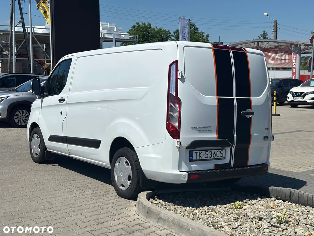 Ford TRANSIT CUSTOM - 8