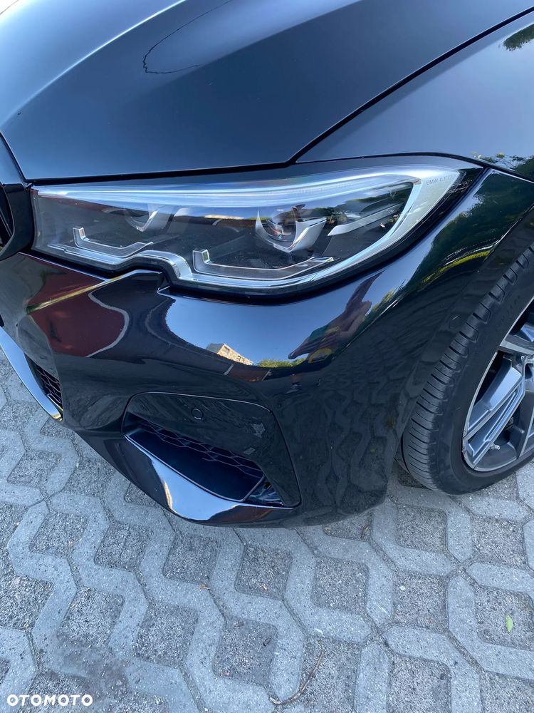 BMW Seria 3 330i M Sport - 10