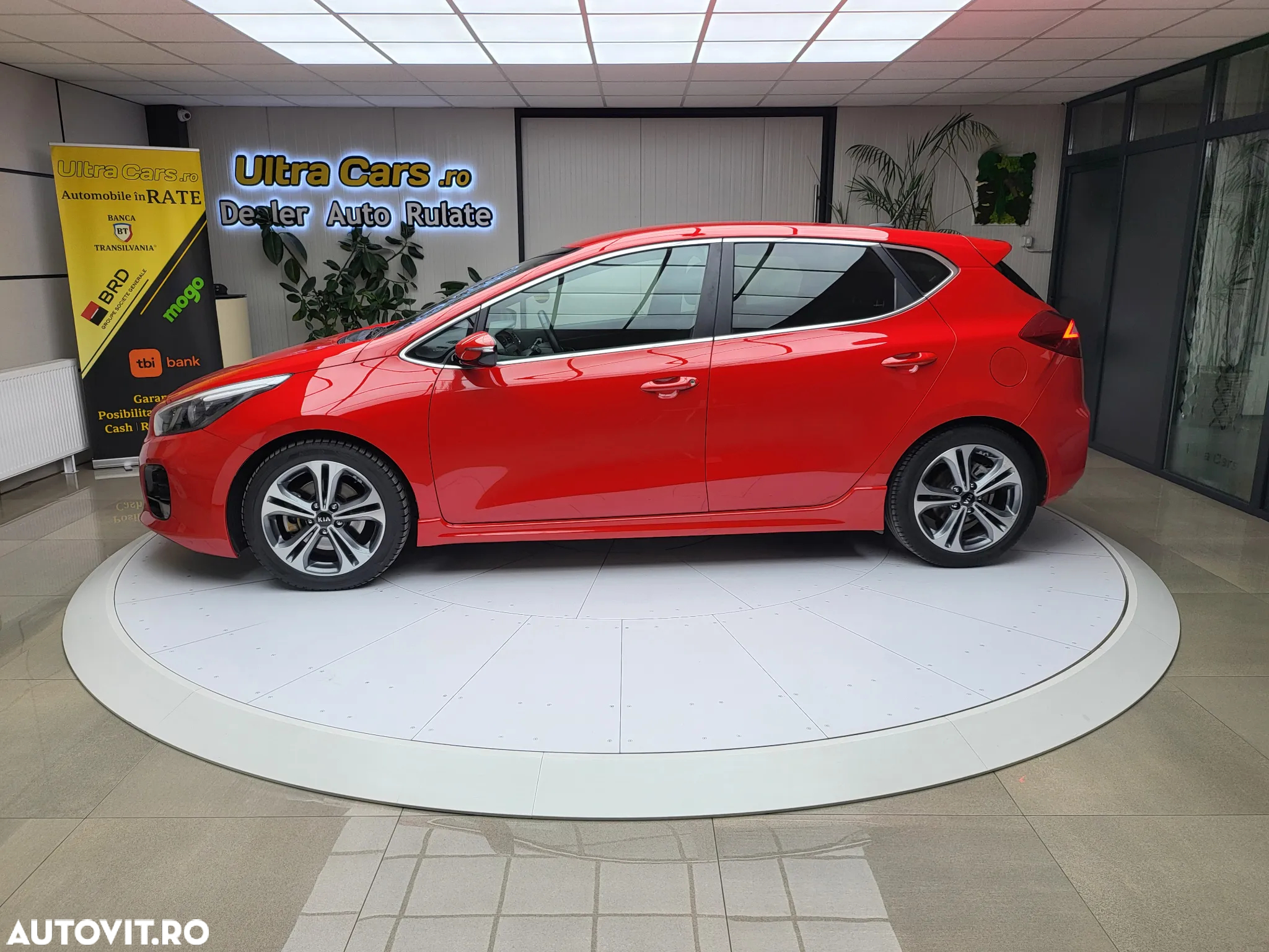 Kia Ceed 1.6 CRDi 136 ISG SW GT Line - 3
