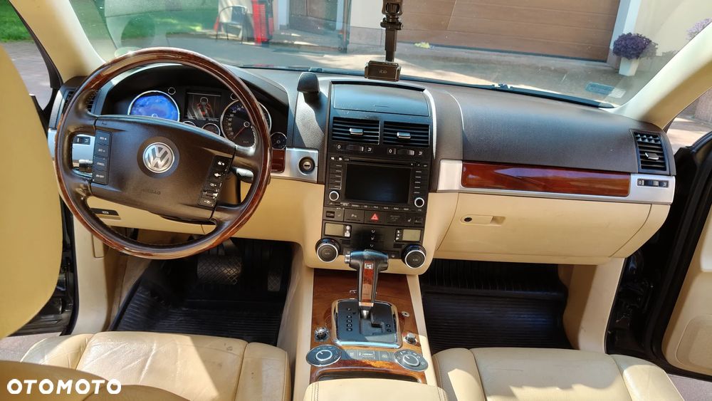 Volkswagen Touareg 3.2 V6 Tiptr - 10
