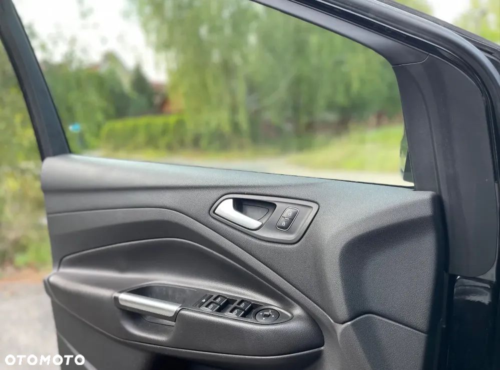 Ford Kuga - 14