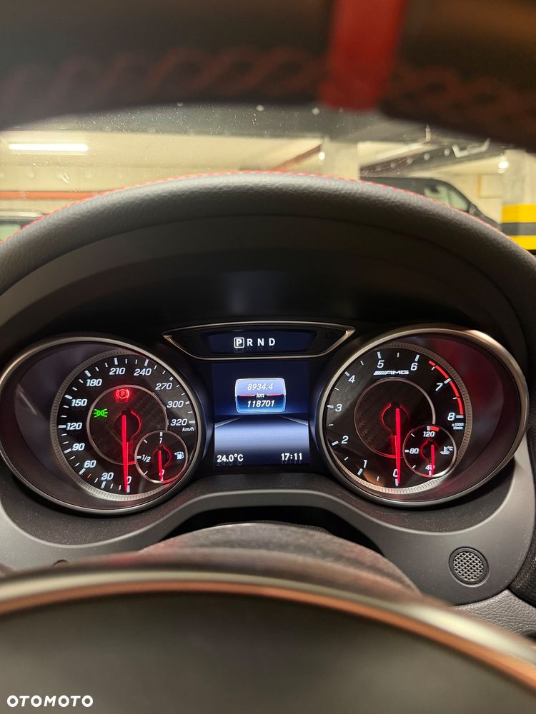Mercedes-Benz GLA AMG 45 4-Matic - 13