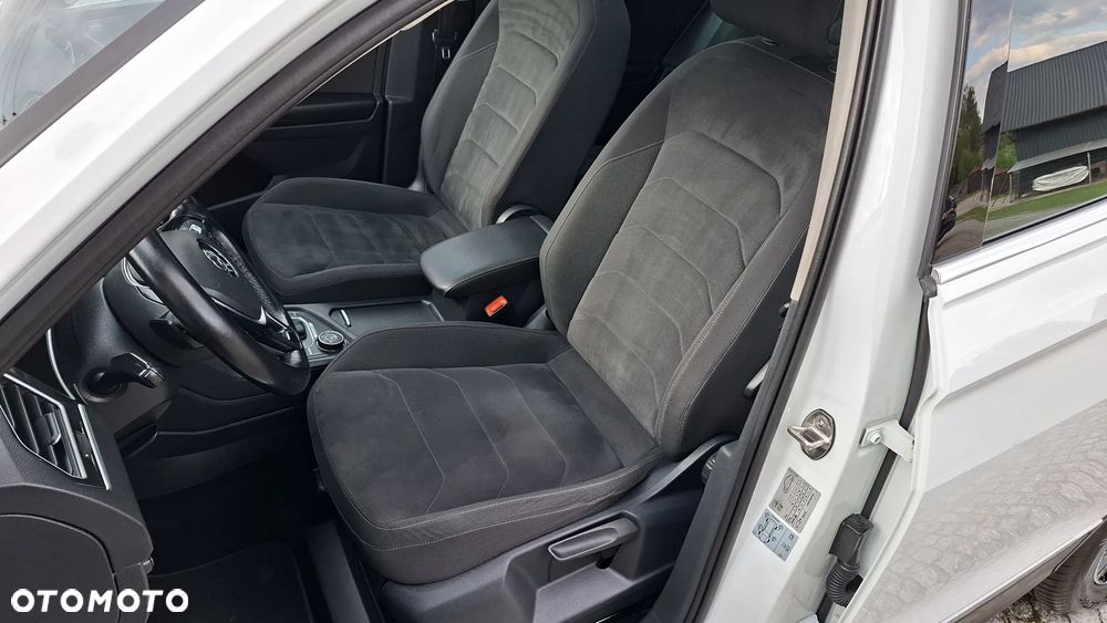 Volkswagen Tiguan 2.0 TDI SCR 4MOTION DSG Highline - 23