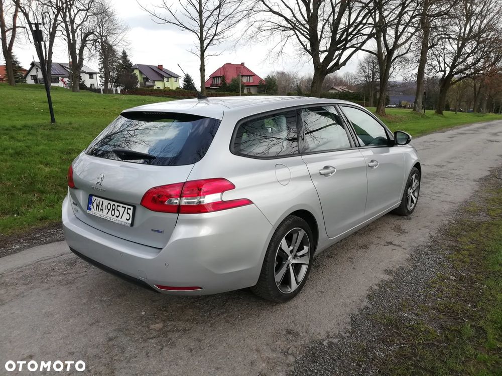 Peugeot 308 1.6 BlueHDi Style S&S - 9