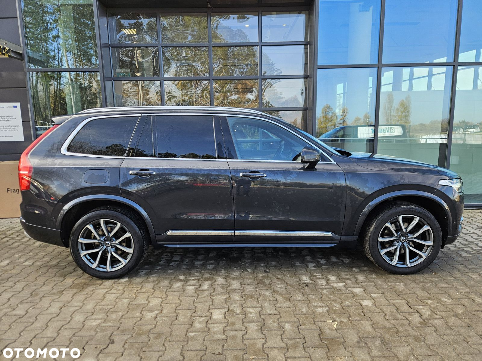 Volvo XC 90 - 9