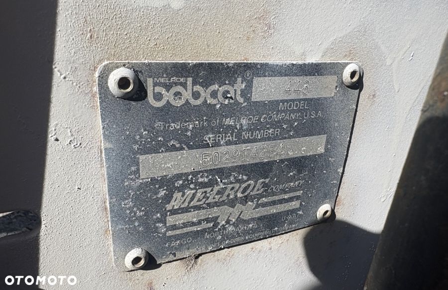 Bobcat 443 - 32