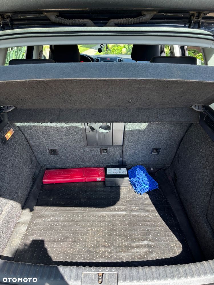 Volkswagen Tiguan - 17