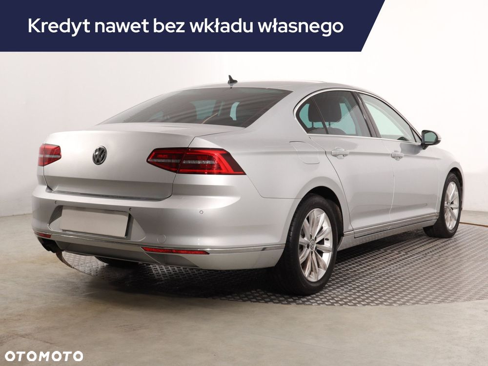 Volkswagen Passat - 7