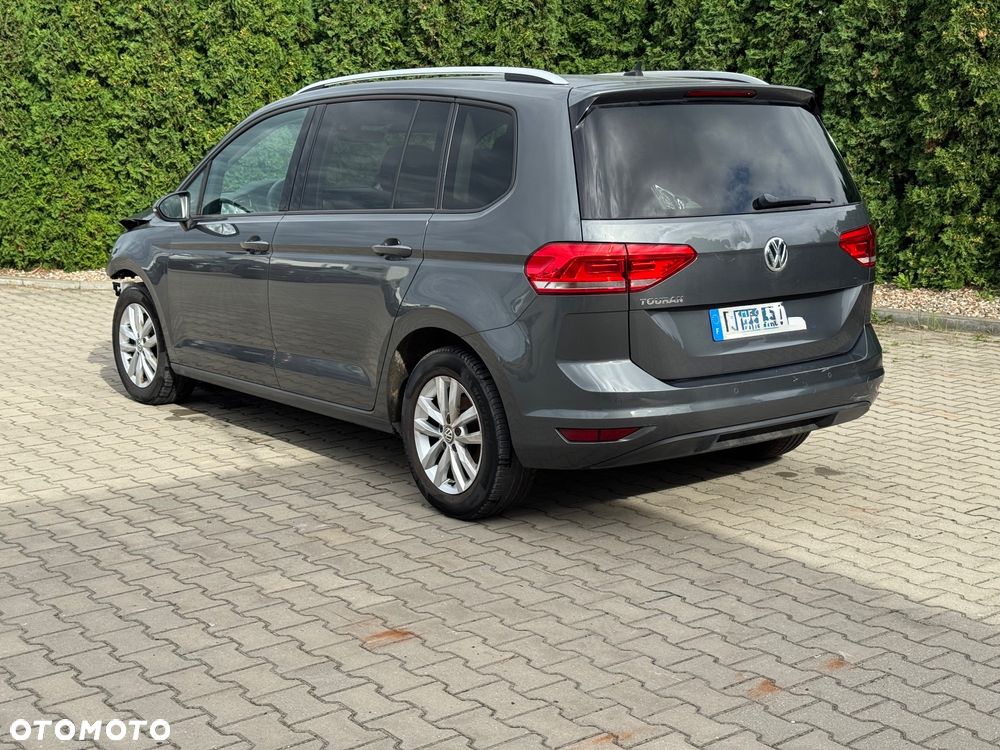 Volkswagen Touran - 7