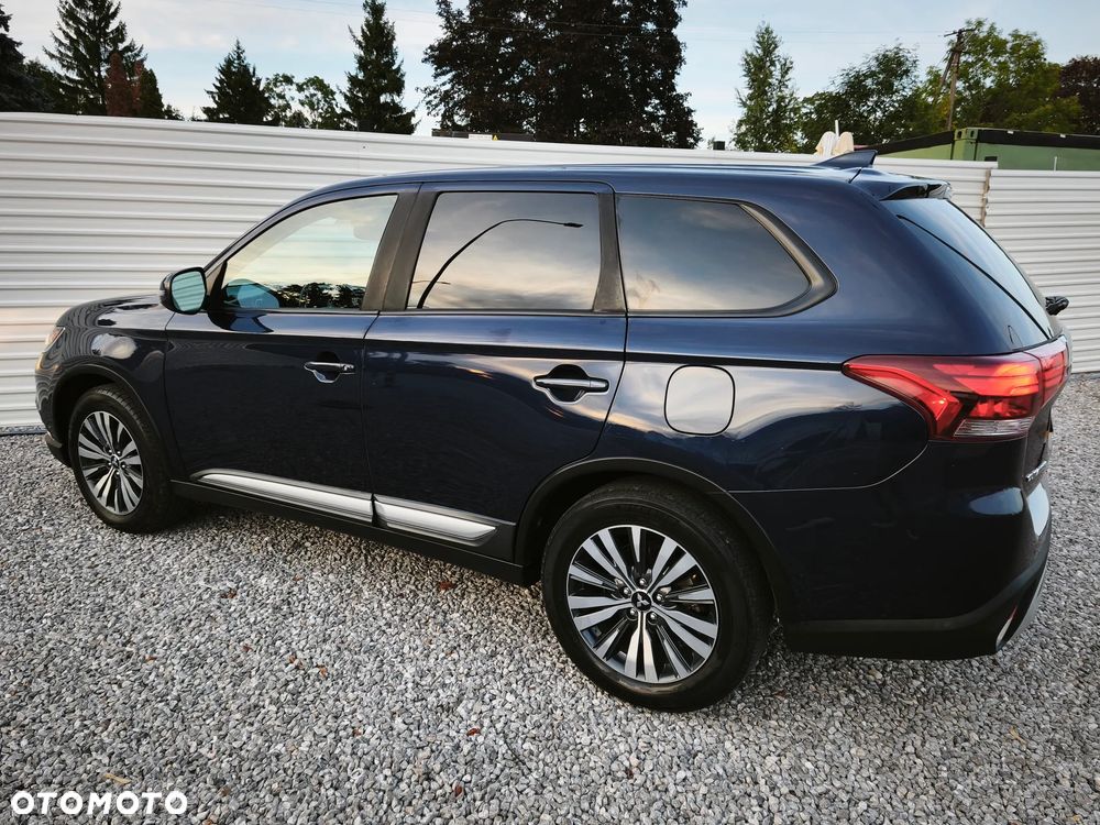 Mitsubishi Outlander - 19