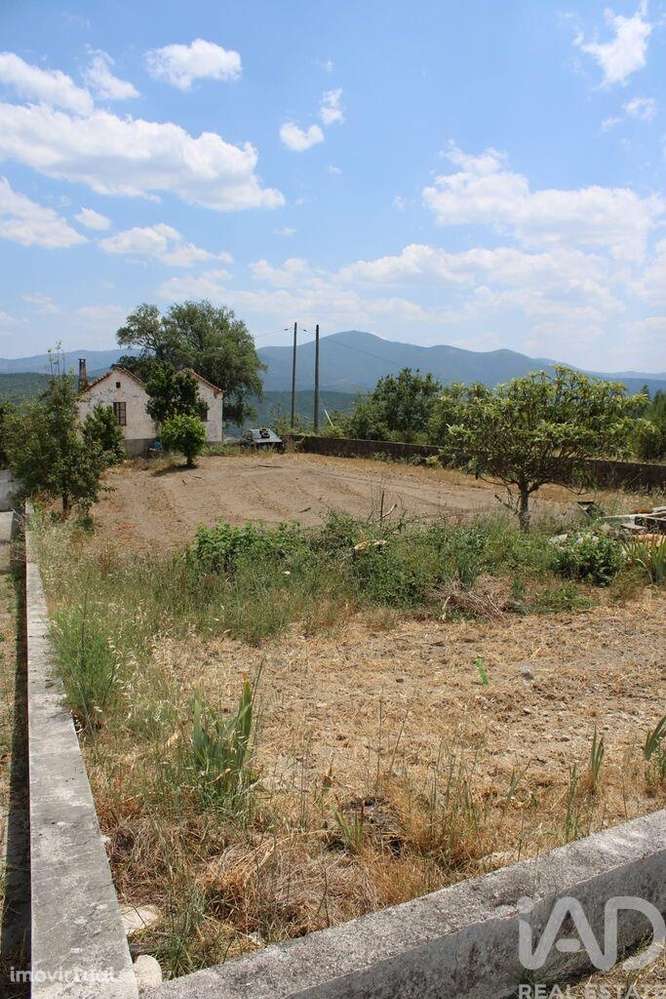 Terreno em Oliveira do Hospital e São Paio de Gramaços de 129,00 m2 - Grande imagem: 2/7