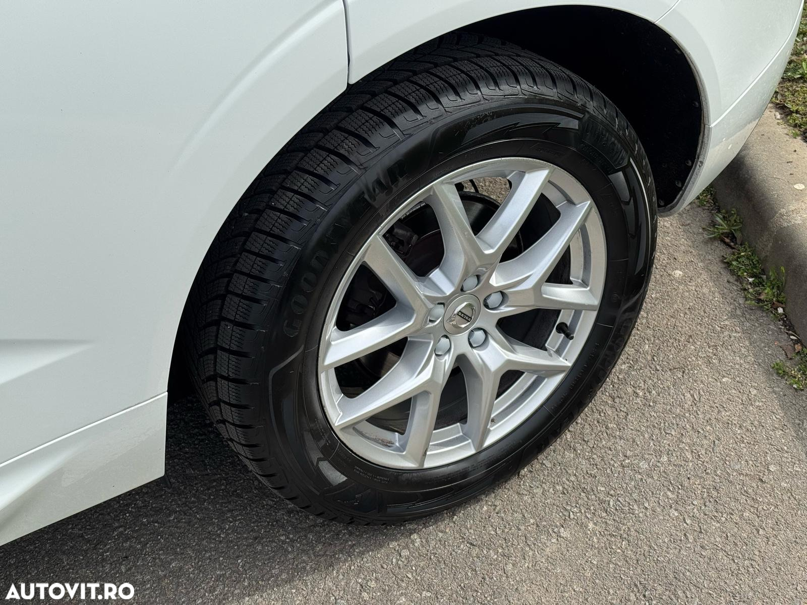 Volvo XC 60 D4 Geartronic Momentum - 25