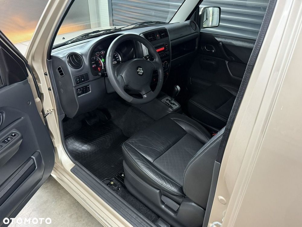 Suzuki Jimny - 11
