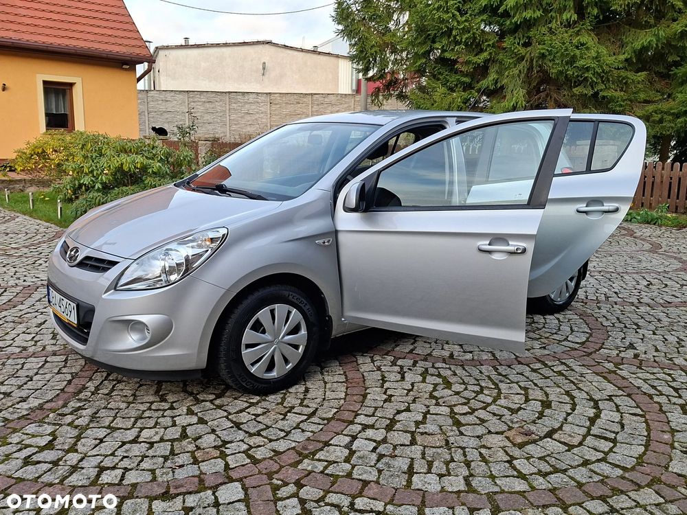 Hyundai i20 1.2 UEFA EURO 2012 Edition - 4