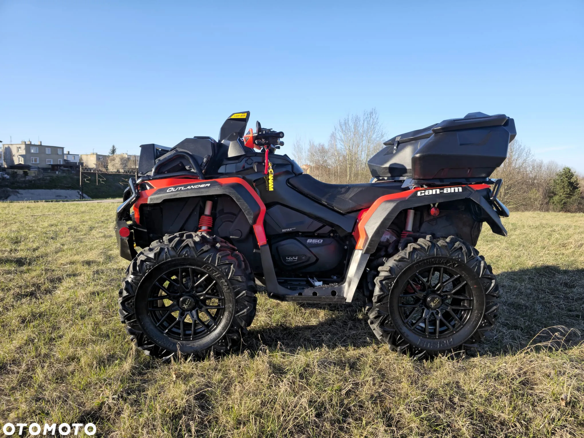 Can-Am Outlander - 11