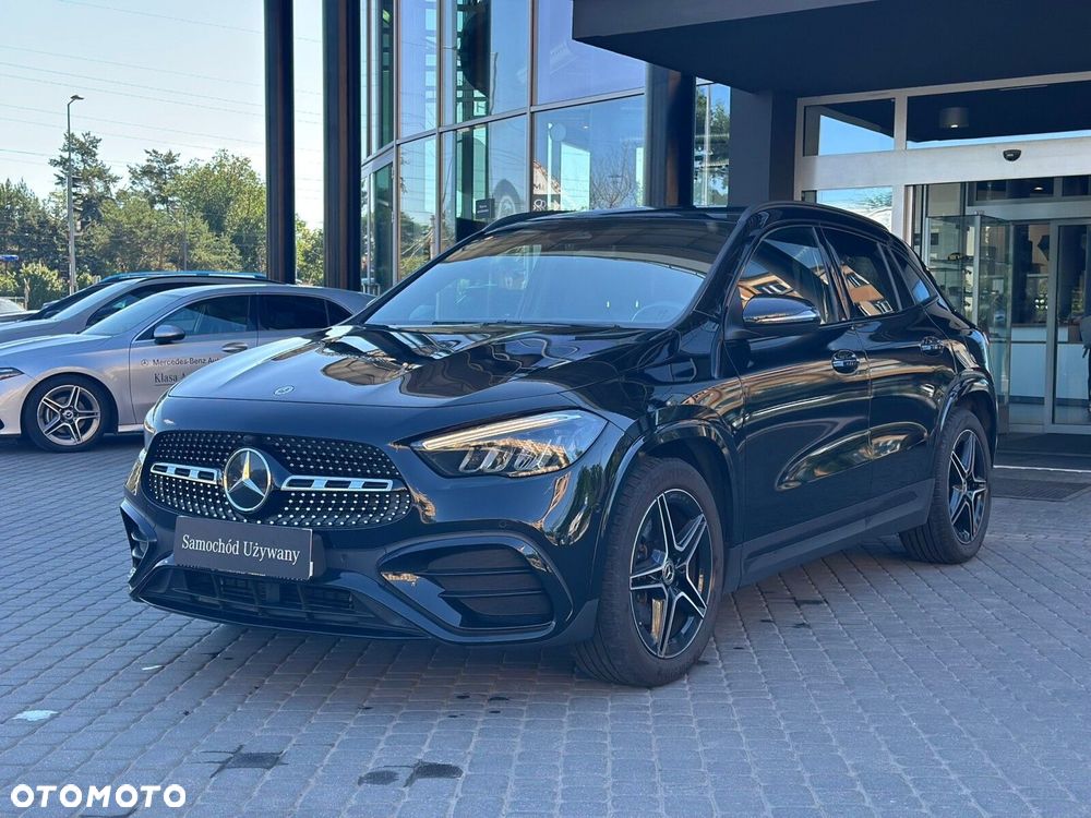 Mercedes-Benz GLA 200 AMG Line - 4