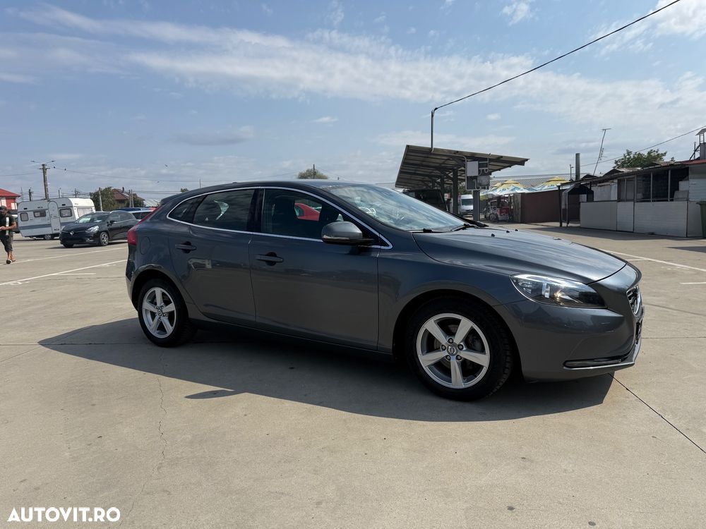 Volvo V40 D2 - 36