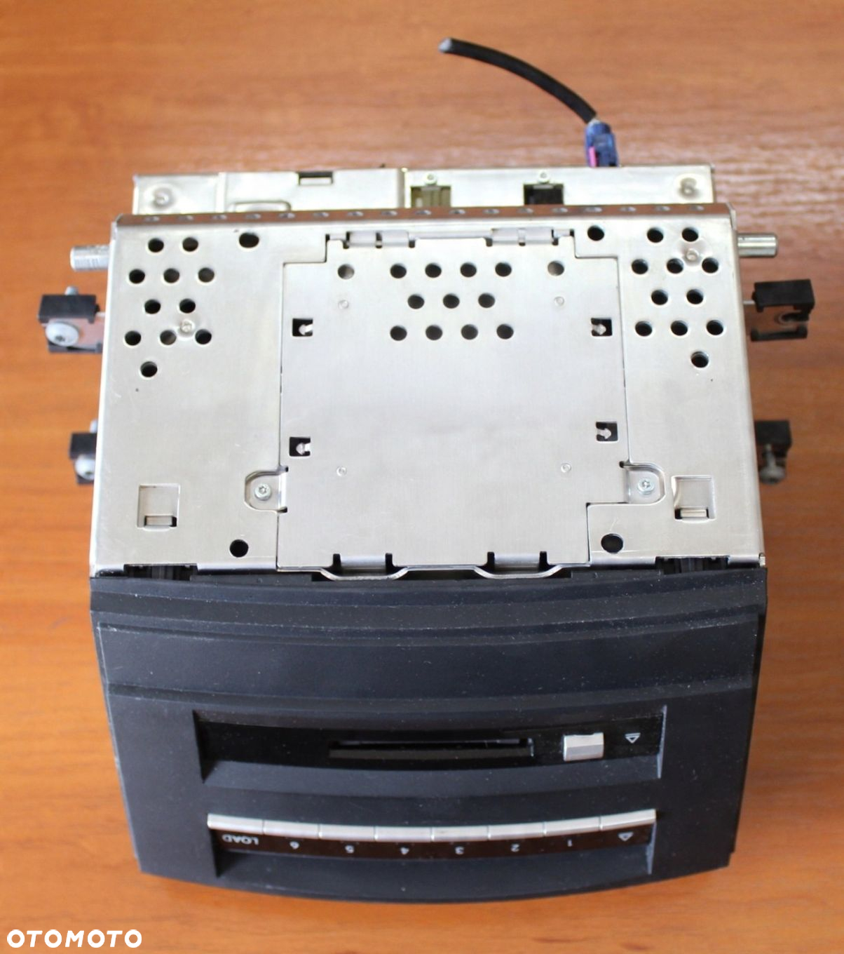 ZMIENIARKA CD MERCEDES W221 A2218709287 - 2