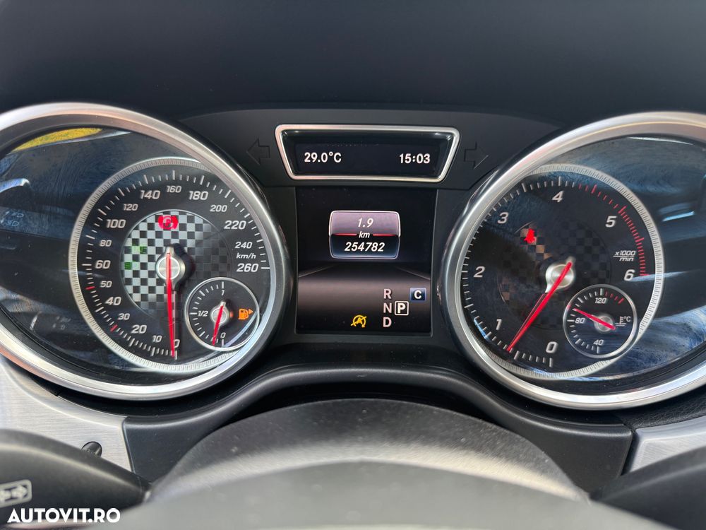 Mercedes-Benz GLE 350 d 4Matic 9G-TRONIC AMG Line - 25