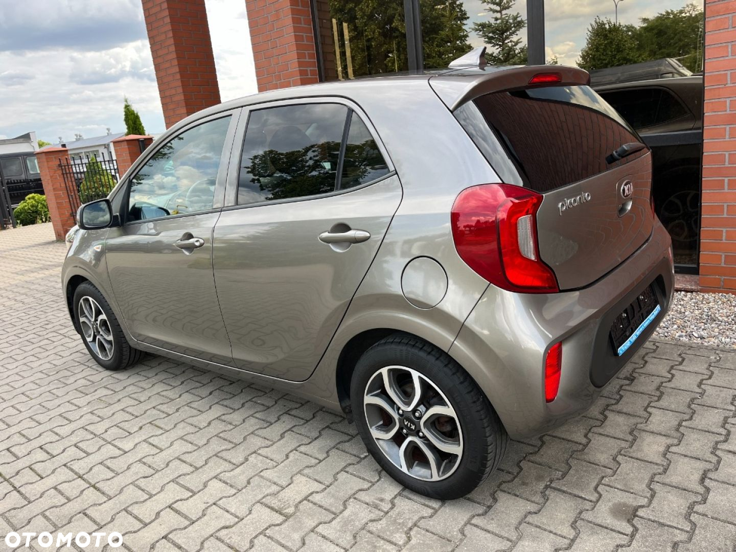 Kia Picanto 1.0 Dream-Team Edition - 3