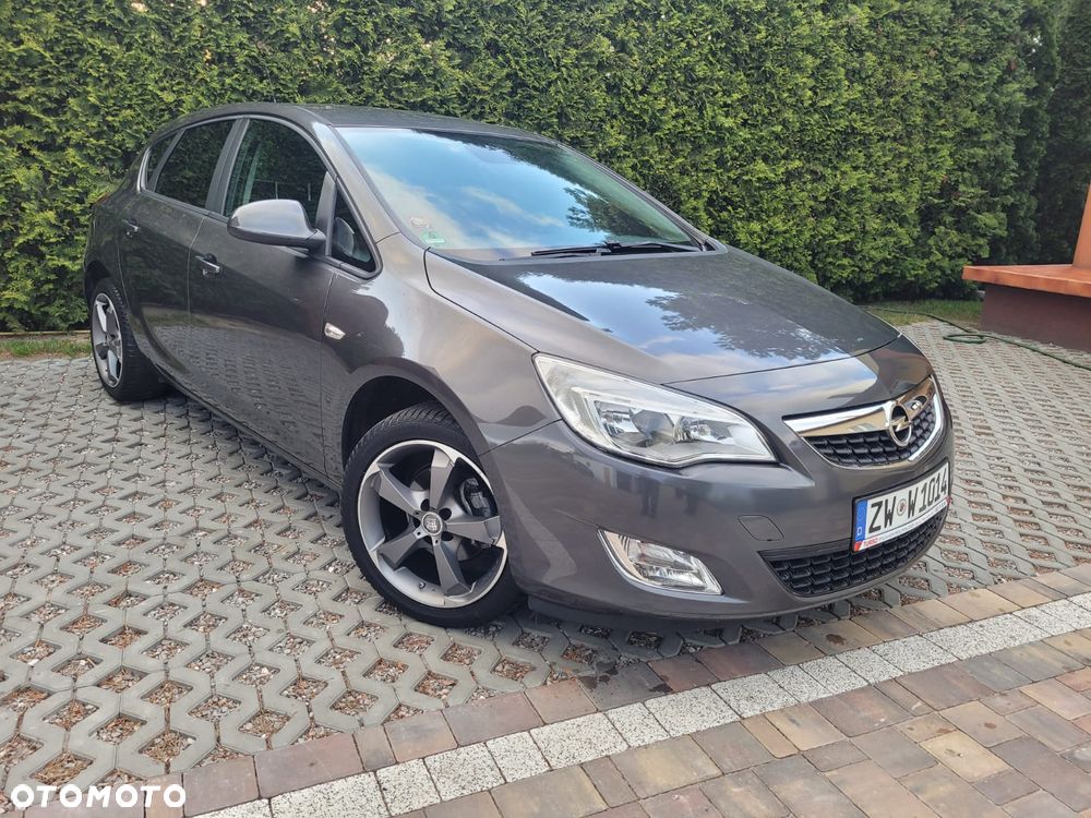 Opel Astra - 1
