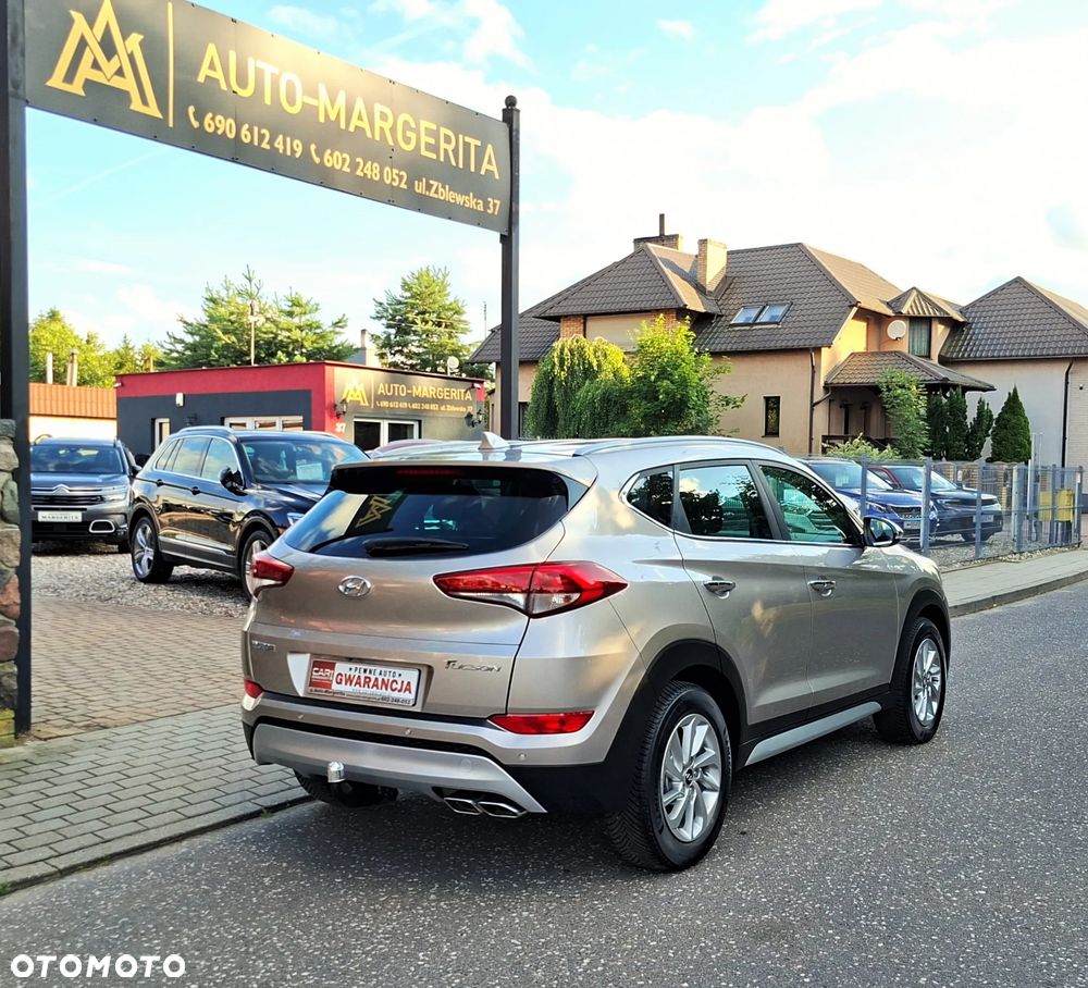 Hyundai Tucson 2.0 CRDI 2WD Style - 11