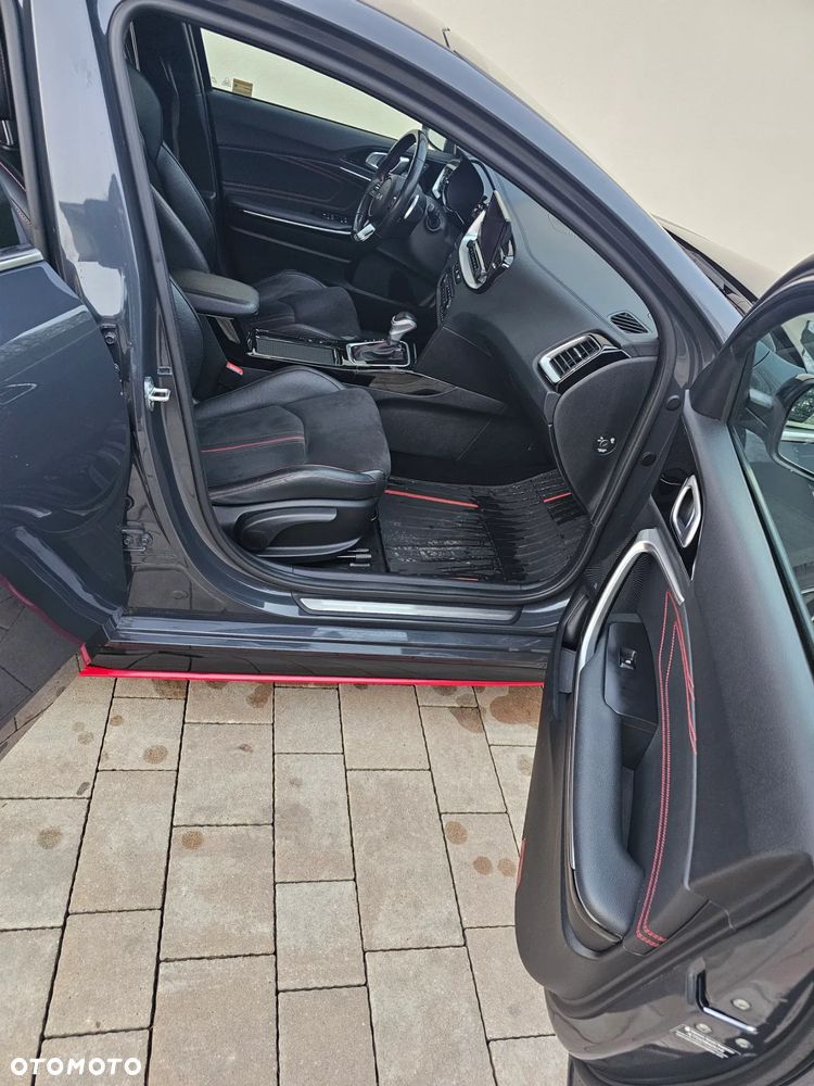 Kia ProCeed 1.6 T-GDI DCT7 OPF GT - 12