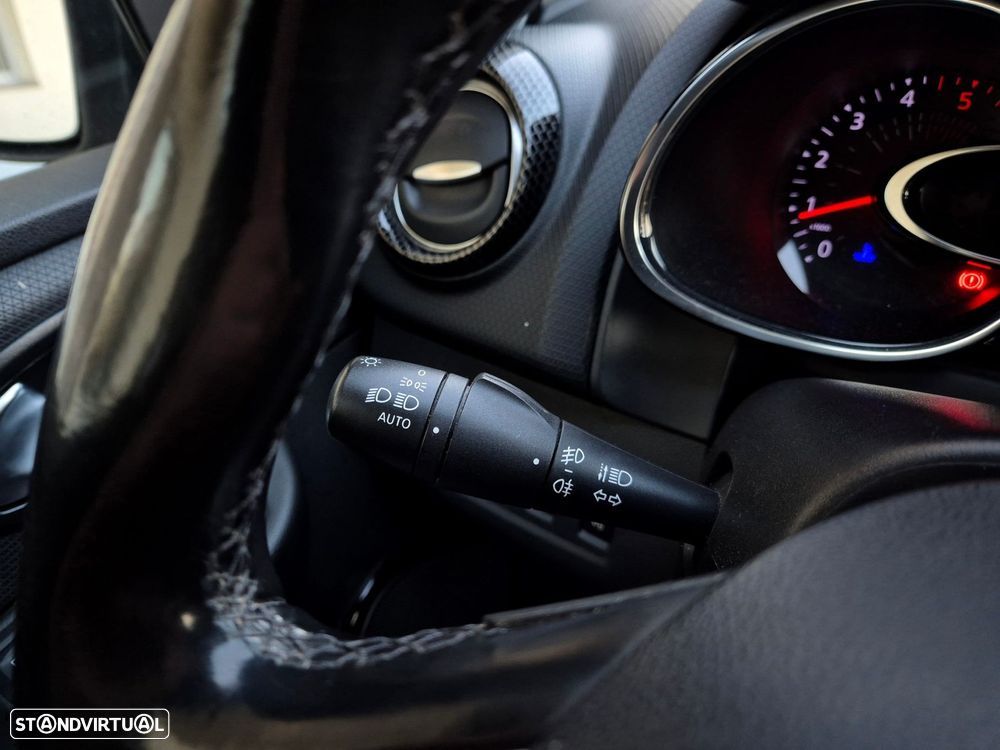 Renault Clio Sport Tourer (Energy) dCi 90 EDC Bose Edition - 19