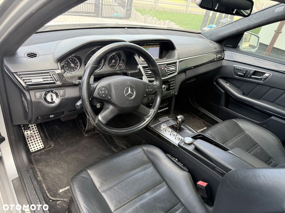 Mercedes-Benz Klasa E 63 AMG AMG Speedshift 7G-MCT - 9
