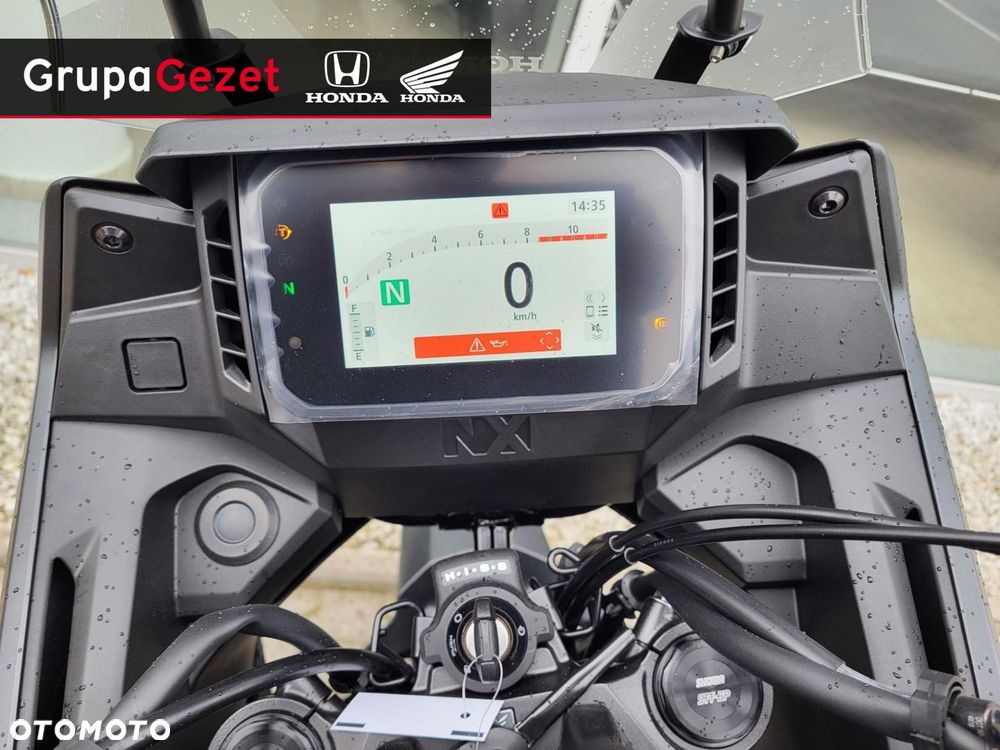 Honda NX - 8