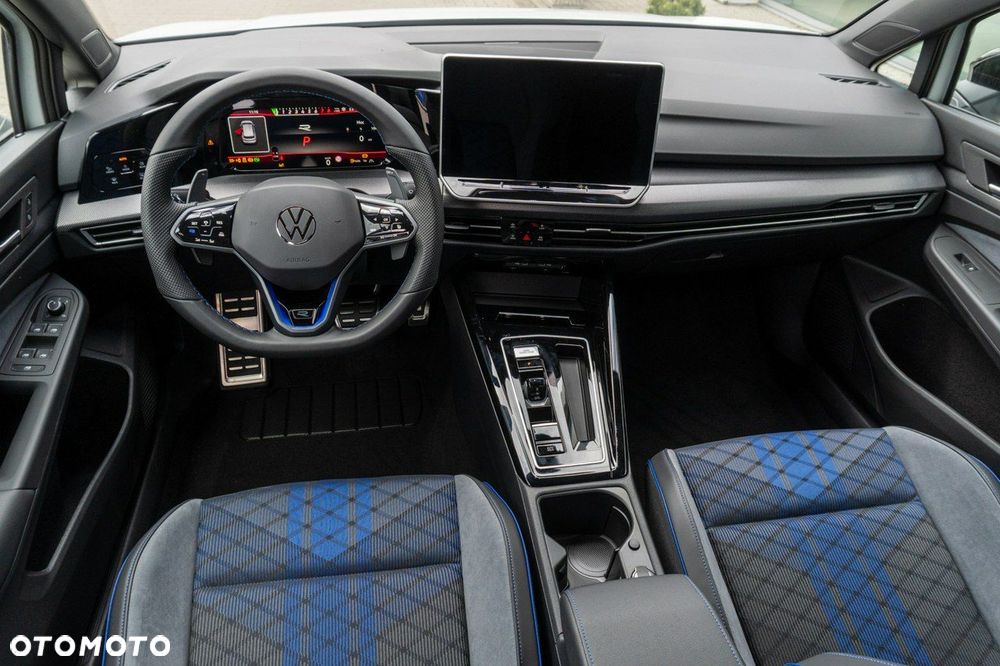 Volkswagen Golf - 23