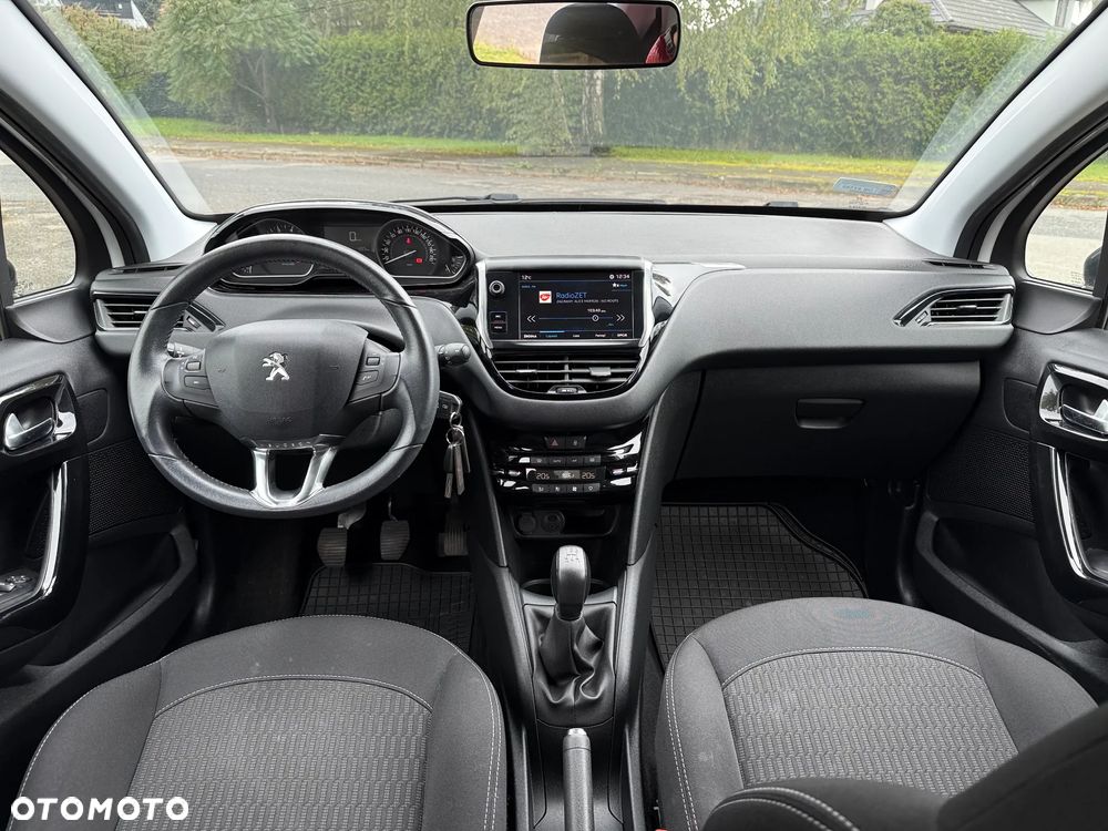 Peugeot 208 1.2 PureTech Style - 10