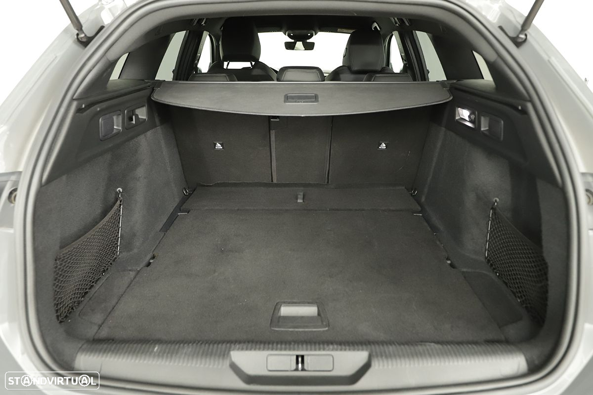 Peugeot 308 SW 1.2 PureTech GT EAT8 - 23