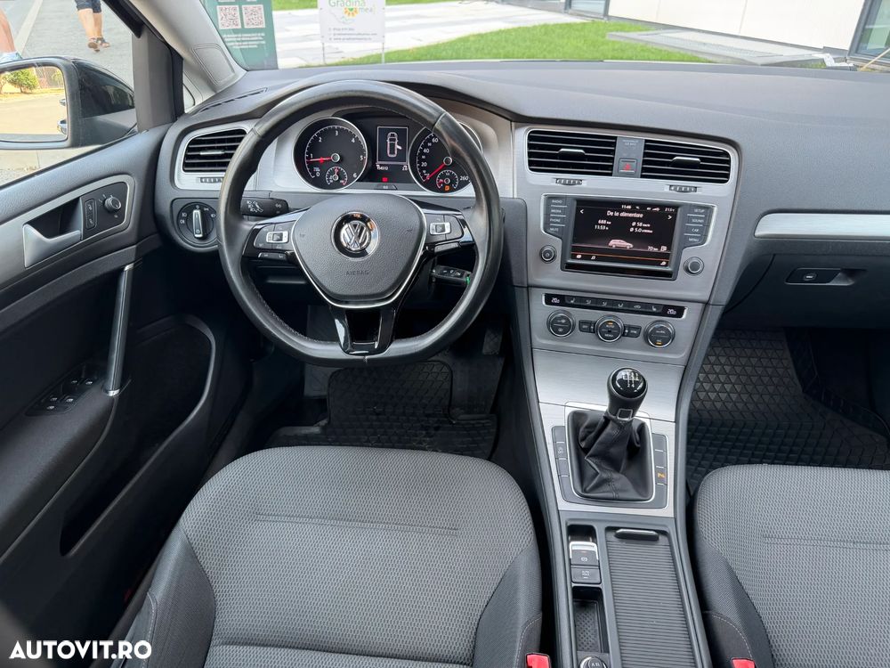 Volkswagen Golf 1.6 TDI DPF Comfortline - 5