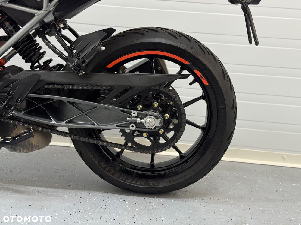 KTM Duke - 13