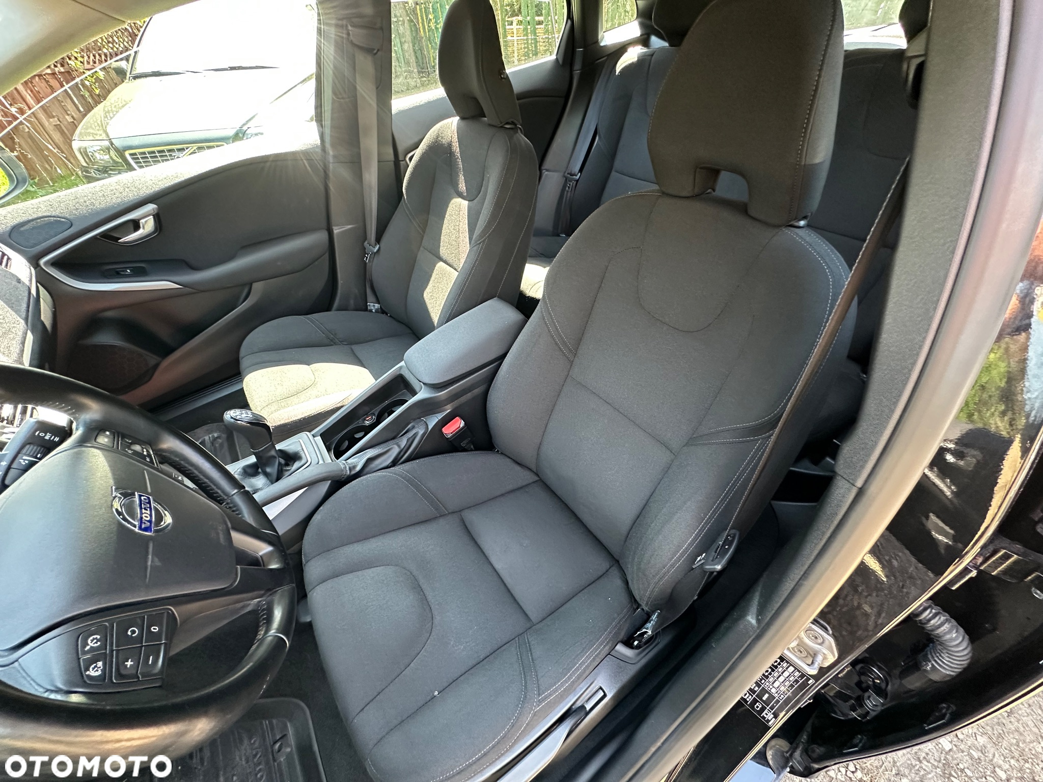 Volvo V40 D2 - 17