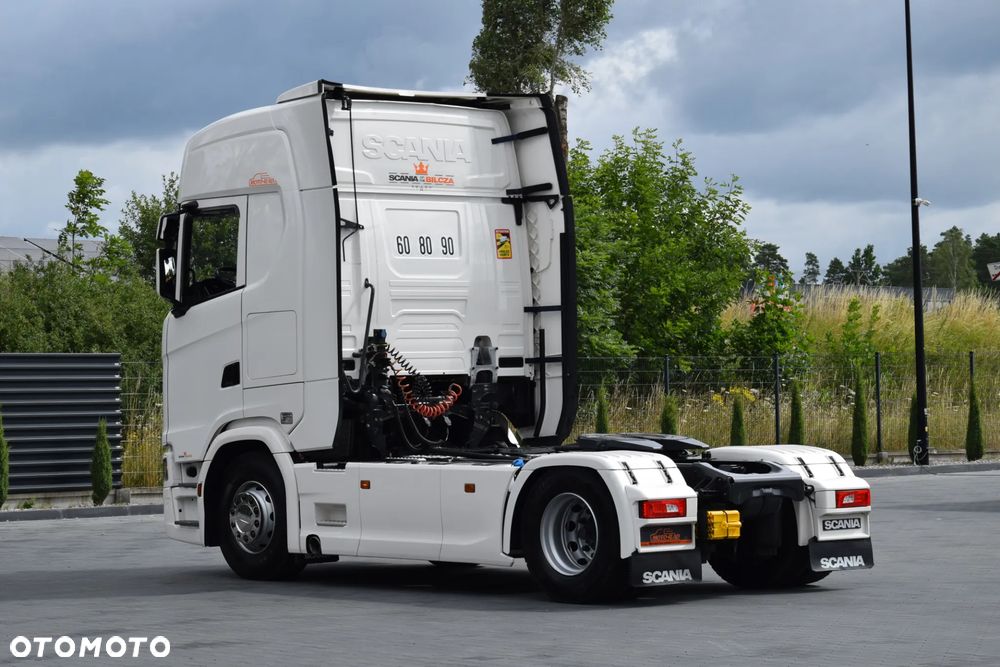 Scania 500S / FULL AIRMATIC / HYDRAULIKA / RETARDER / KLIMATYZACJA POSTOJOWA / ACC / KLIMA / 2 ZBIORNIKI PALIWA / FULL LEDY / FULL SPOILERY / SERWISOWANA / SPROWADZONA - 7