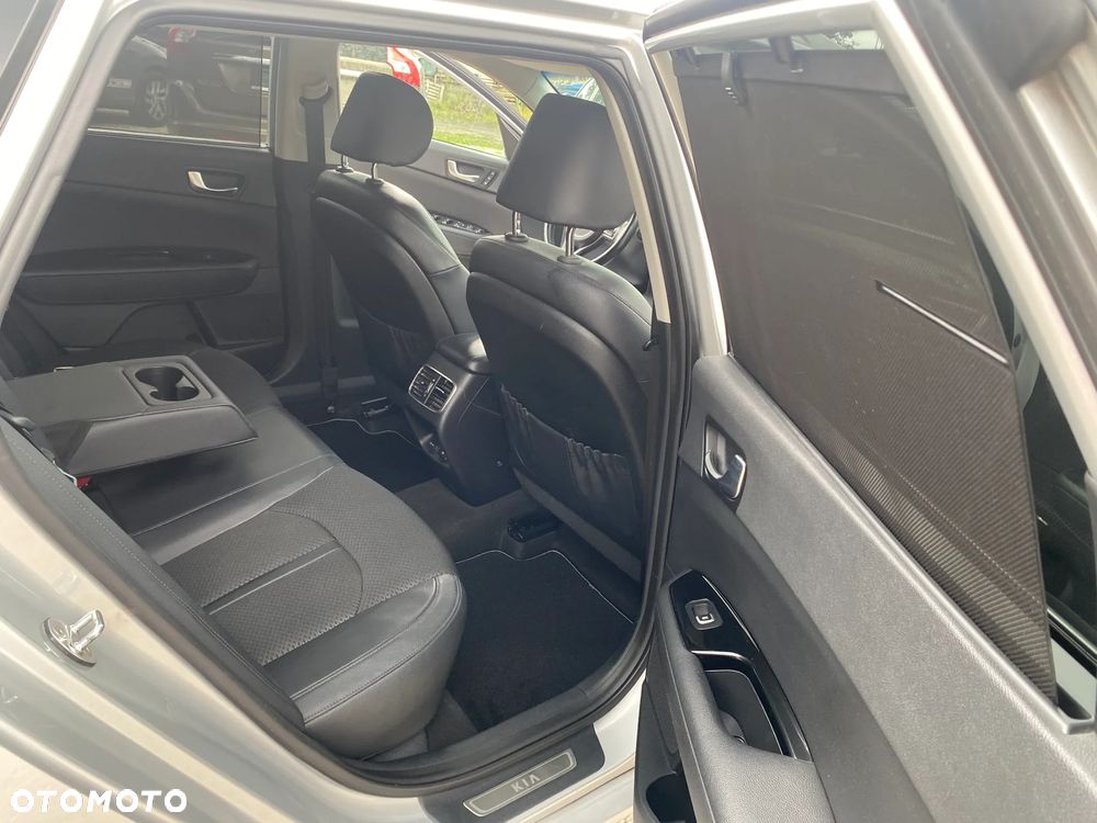 Kia Optima Sportagon 1.7 CRDI DCT Business Supreme - 11