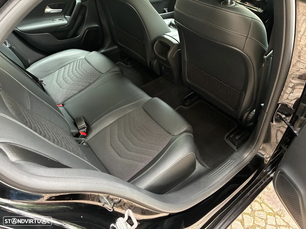 Mercedes-Benz A 250 e Style Plus - 21