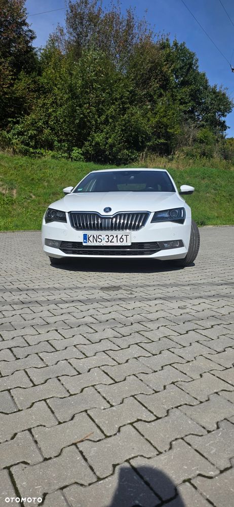 Skoda Superb 2.0 TDI 4x4 L&K DSG - 22