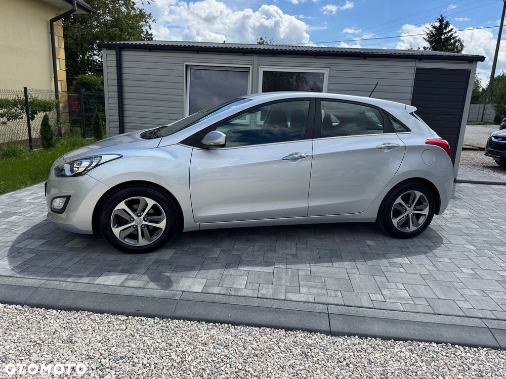 Hyundai i30 1.4 BlueDrive Go - 9