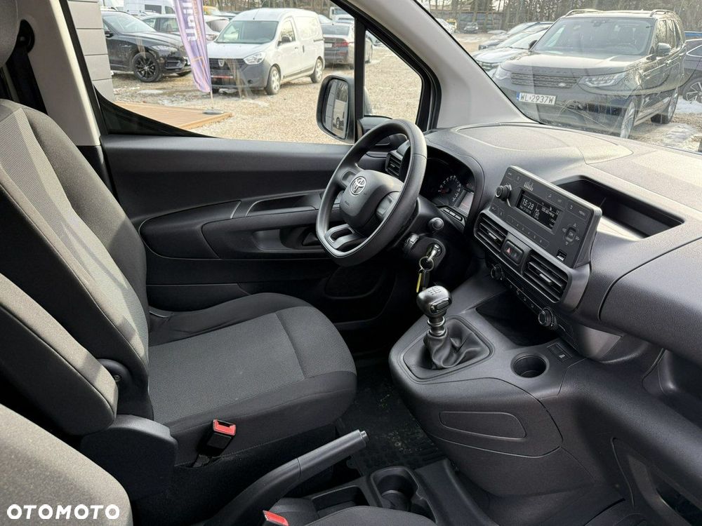Toyota Proace City - 13