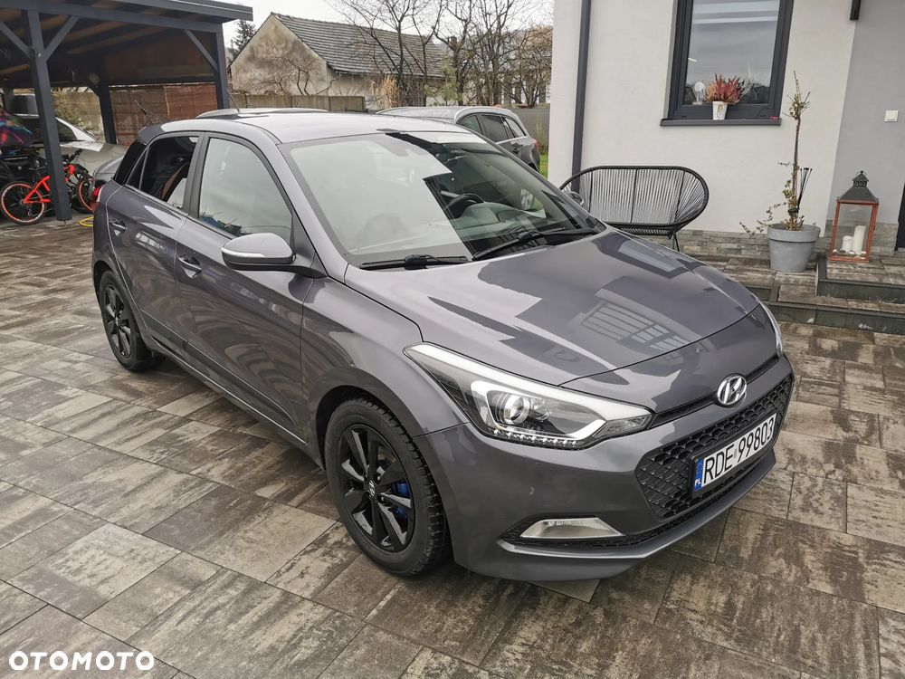 Hyundai i20 blue 1.2 YES Silver - 13