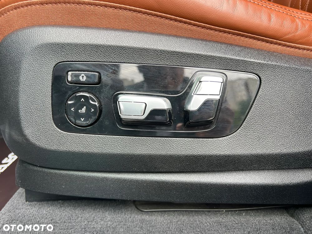 BMW X5 M M50d - 13
