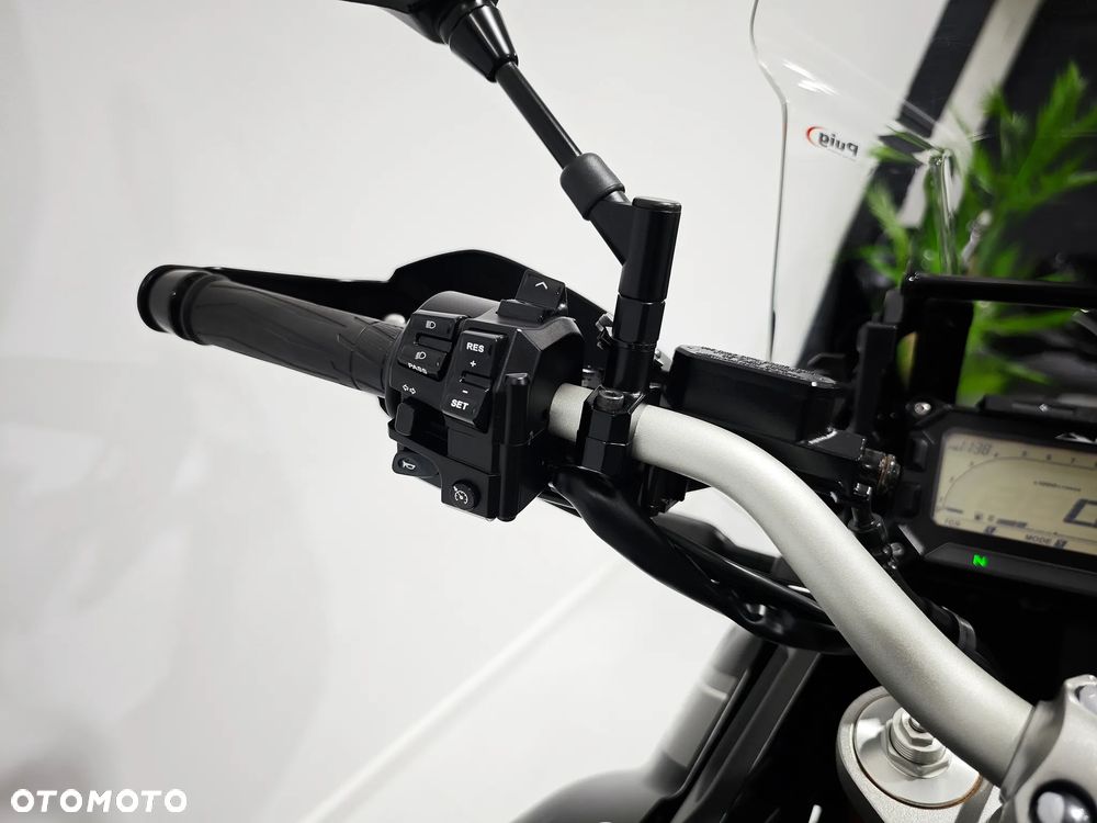 Yamaha Super Tenere - 15