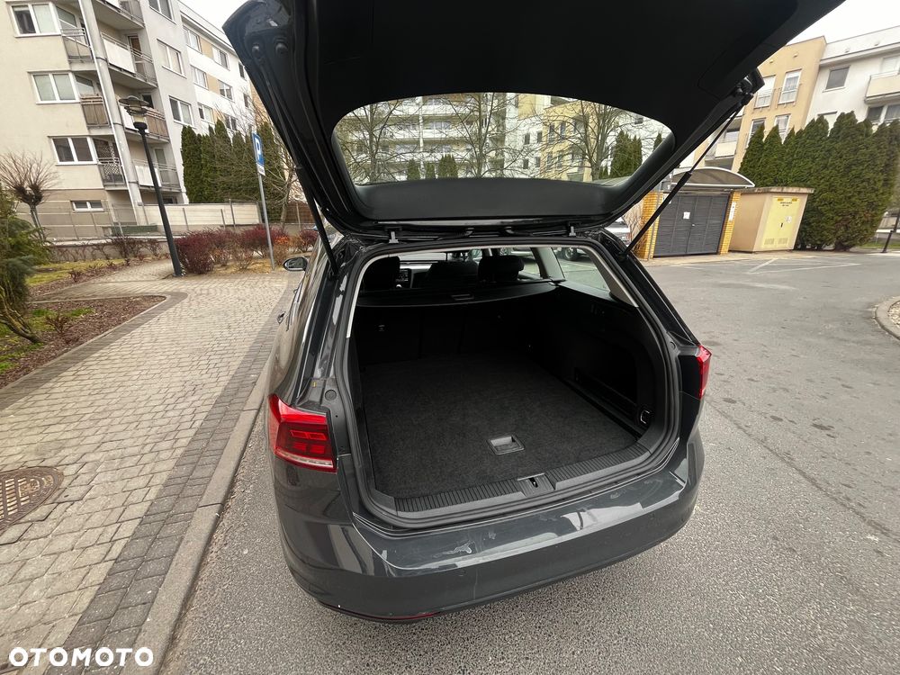 Volkswagen Passat 2.0 TDI EVO Business - 10