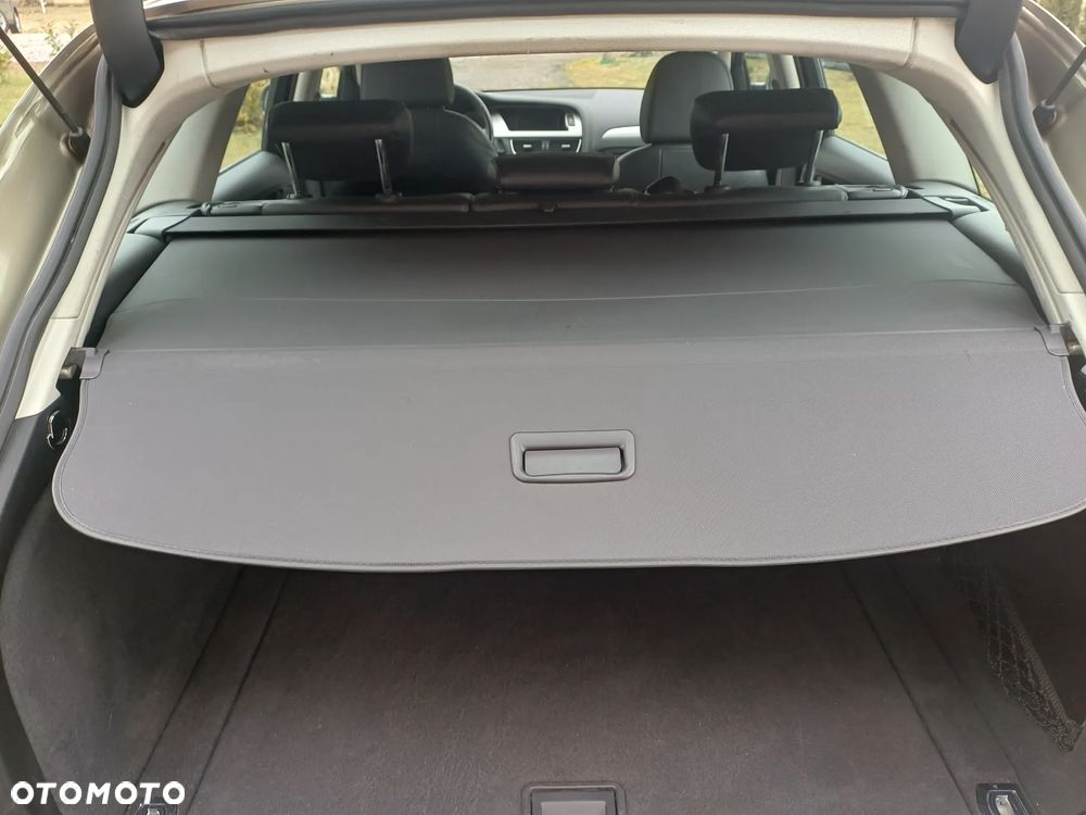 Audi A4 Avant 1.8 TFSI Ambiente - 32